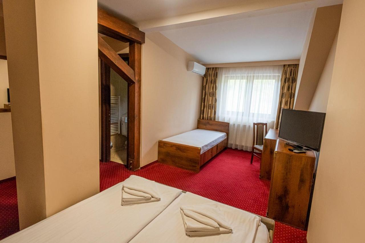 Pava Pension & Spa Одорхею-Секуйеск Экстерьер фото